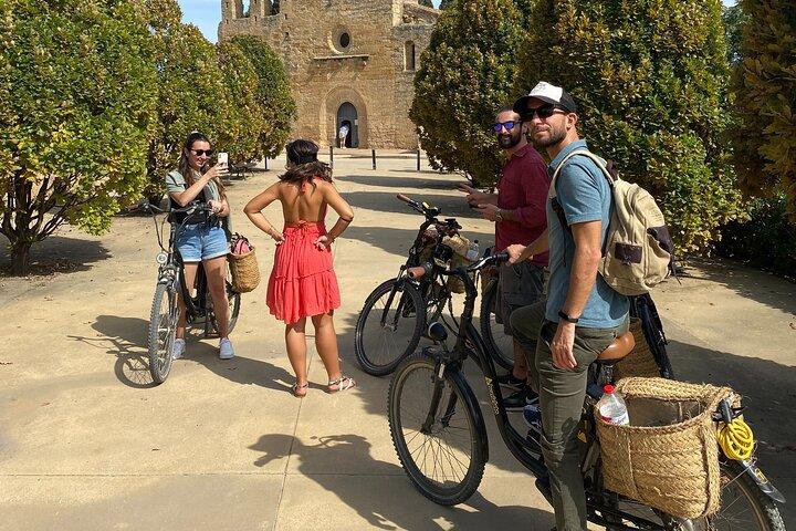 Heldags Costa Brava og E-Bikes guidet tur fra Barcelona