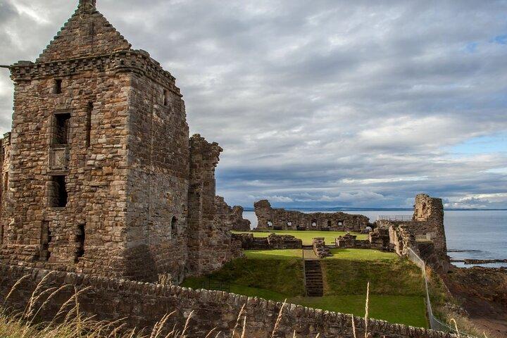 St Andrews, Fife Coast Walk & Historic Abbey Tour from Edinburgh