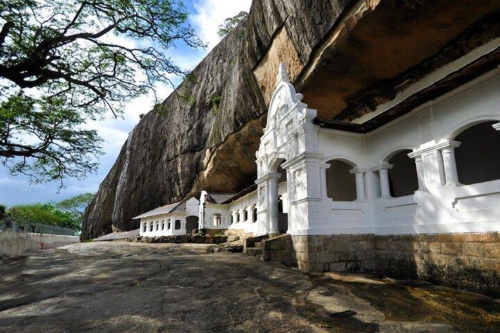 Dambulla Cave e Polonnaruwa Tour di un giorno all inclusive da Kandy