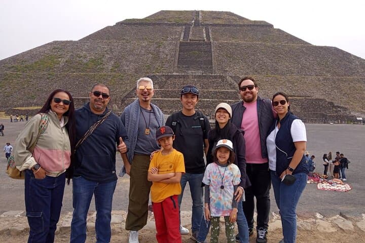 Teotihuacan and Basilica of Guadalupe with mezcal, tequila & handcrafts