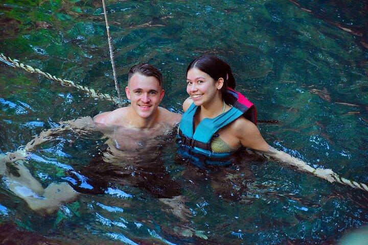 Inesquecível experiência Zipline com cenote, snack e transporte