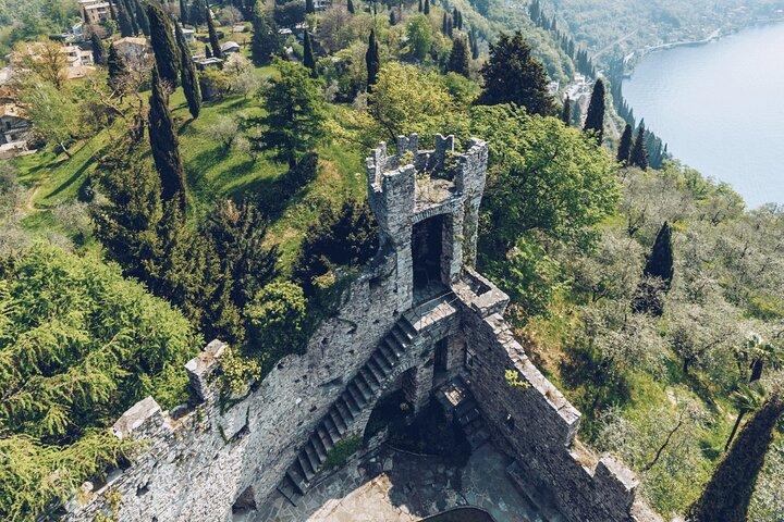 Excursion privée d'une journée à Bellagio et Varenna avec le château de Vezio