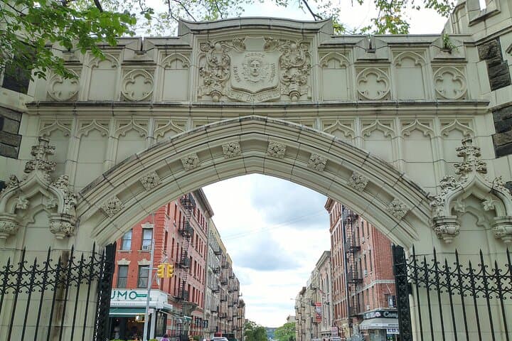 Sunday Walking Tour and Gospel in West Harlem