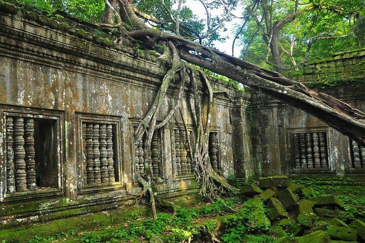 Banteay Srey、Beng mealea、Koh ker Templesグループツアー