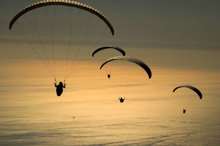 Side Paragliding-oplevelse med lokale ekspertpiloter