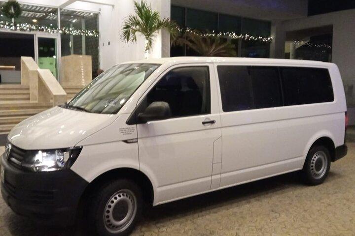Traslado privado de ida y vuelta del aeropuerto de Cancún a Tulum