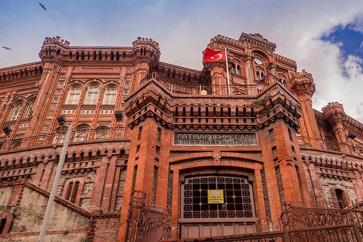 イスタンブールの人里離れた道：Fener＆Balat地区のプライベートガイド付きツアー