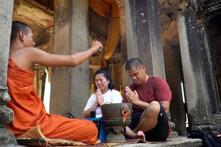 2-Days Angkor Wat Sunrise & Monk Blessing Ceremony