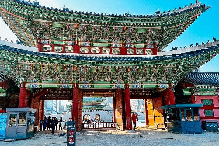 ベストアクティビティ - 半日ソウル旅行 (ソウル宮殿とソウル寺院)