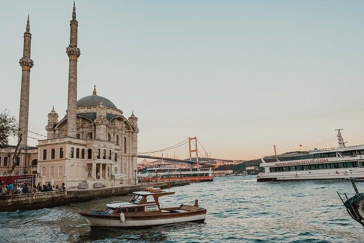 Off Beaten Path of Istanbul: Beşiktaş-Ortaköy-Arnavutköy Private Guided Tour