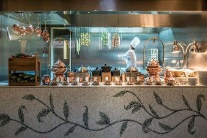 Luxurious Buffet Breakfast w/ Pool Access at Palazzo Versace
