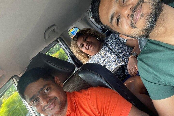 Táxi eficiente do aeroporto: traslado do aeroporto de Colombo para a cidade, seguro e confortável
