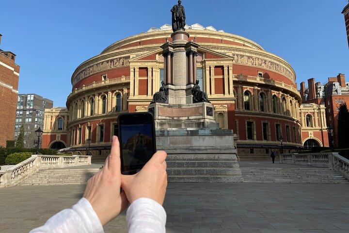 Queen Highlights Walking Tour i London