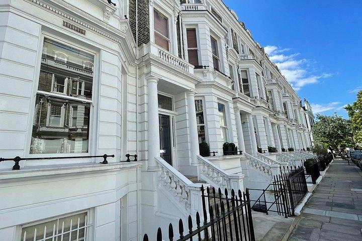Queen Highlights Walking Tour i London