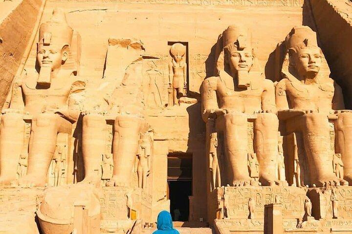 Viagem para Abu Simbel de Aswan de ônibus