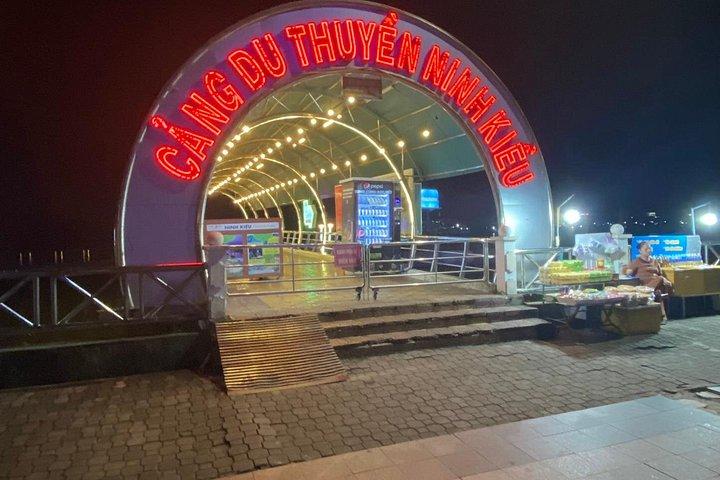 2日間のメルコンデルタとカイラン水上マーケット一泊ツアー