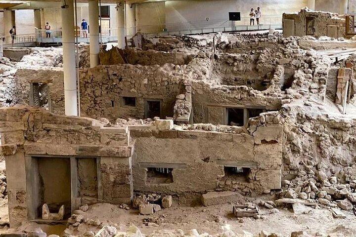 Santorini , Experimente Akrotiri com um Guia licenciado