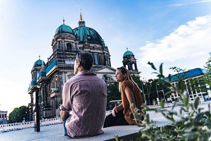 Tour storico privato del Terzo Reich di Berlino con furgone nero
