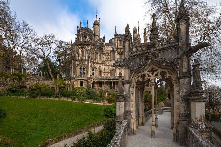 Sintra Official Guided Private Full Day Tour