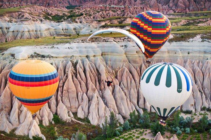 Cappadocia Paragliding Experience By Local