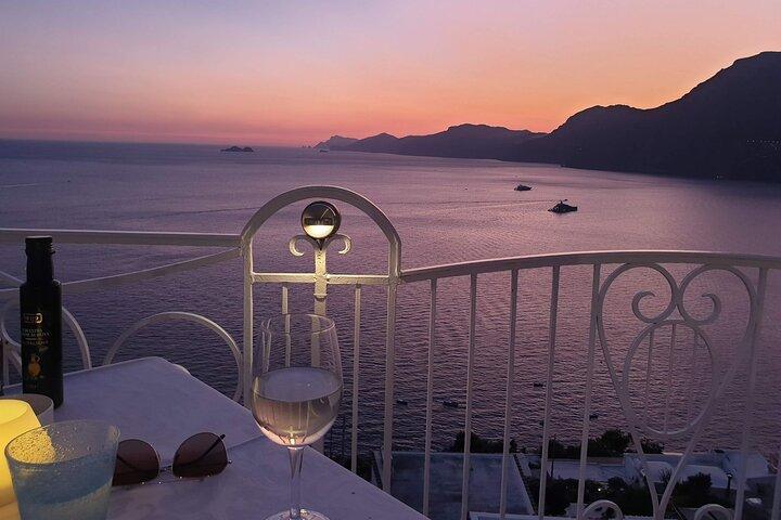 Private Luxury Arrival Transfer from Napoli to Amalfi Coast