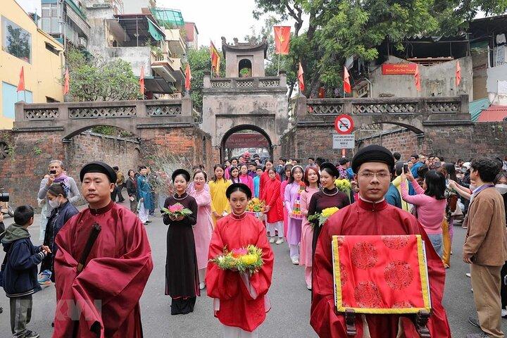 5時間のガイド付きハノイ旧市街のプライベートウォーキング体験