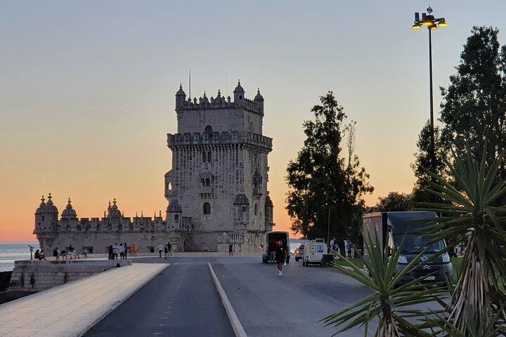 Tour privado en tuk tuk eléctrico a Belém