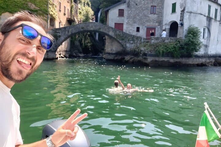 Lake Como: 3-Hour Small-Group Boat Tour with Prosecco & Wine