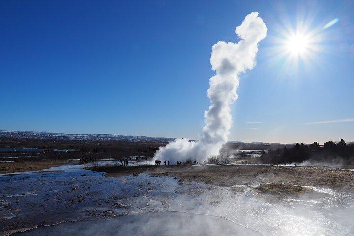 Insightful tour di un'intera giornata al Golden Circle con un autista