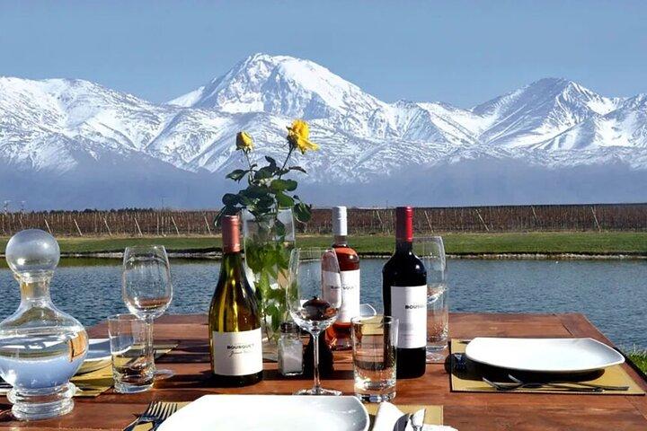 Domaine Bousquet Winery Tour mit Reiten und Mittagessen