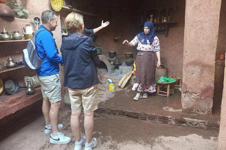 Heldagstur till Ourika Valley Berber Village och Atlas Mountain