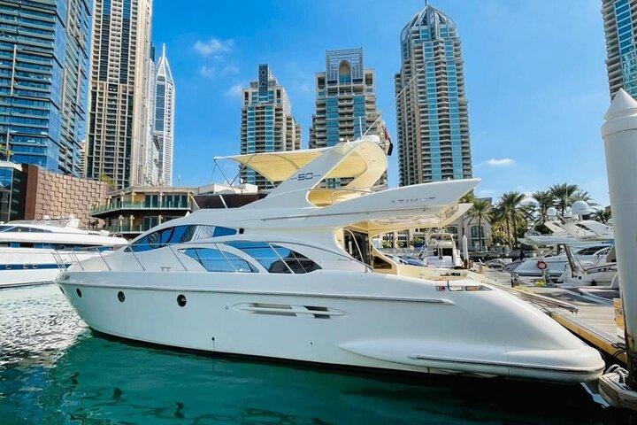 Excursion à la marina de Dubaï et JBR en petit bateau