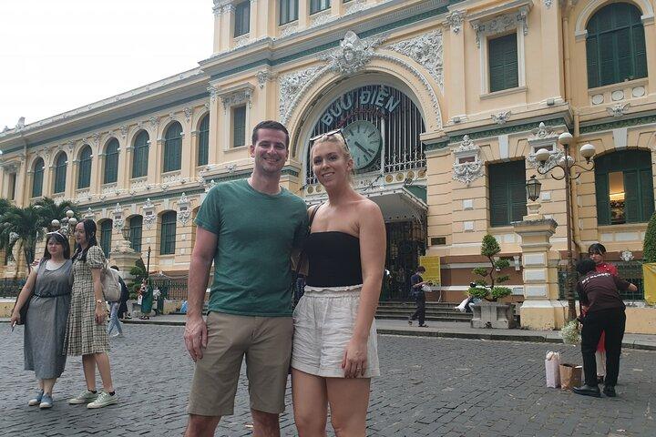 Tour di mezza giornata di Ho Chi Minh City su Jeep dell'esercito restaurato