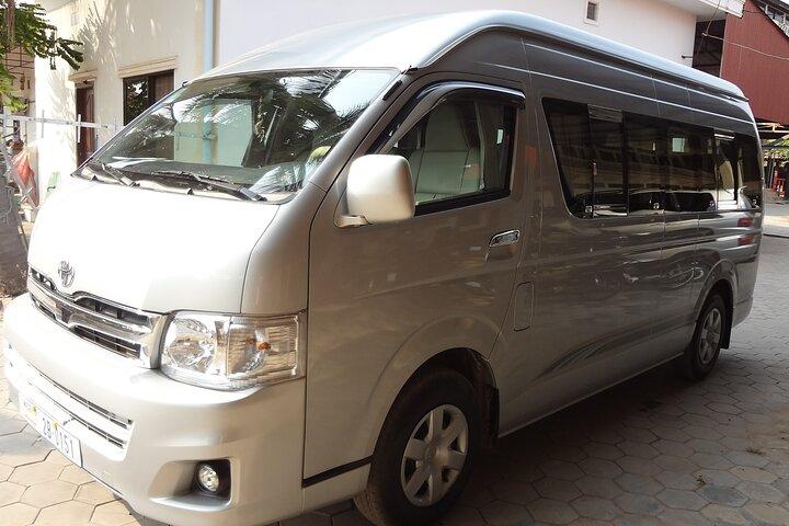 Siem Reap para Phnom Penh em van particular ou microônibus