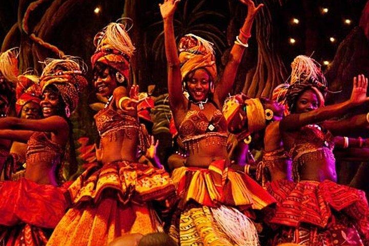 Expérience de dîner à l'hôtel de la vie nocturne de Nairobi et du Safari Park
