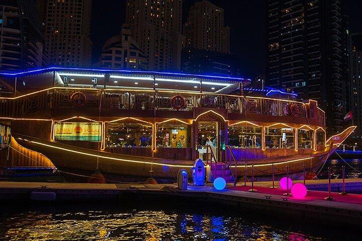 Aften Dhow Middag Cruise i Dubai