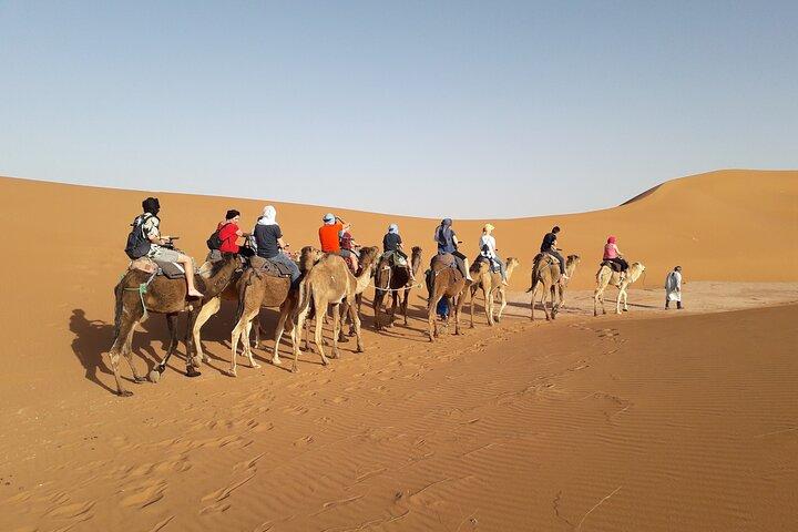 Avventura nel Sahara con guida berbera 3 giorni e 2 notti (campo fisso)