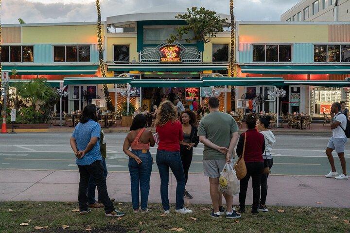 ハリウッド ミーツ マイアミ ビーチの映画とテイスティング ツアー