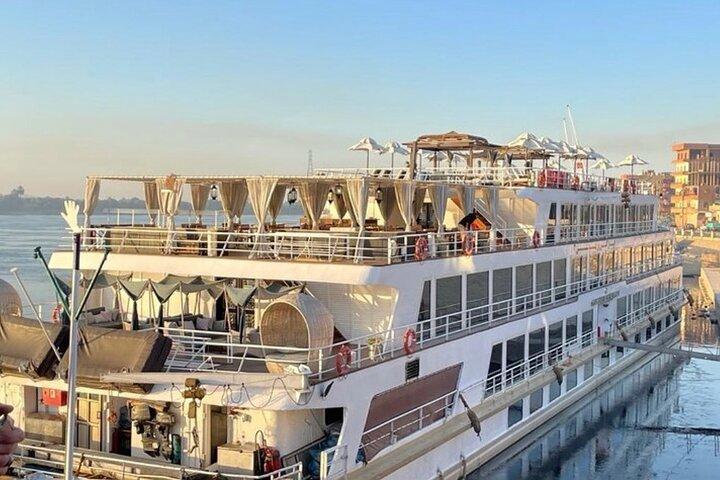 4-Day 3-Night - 5 Star Nile Cruise from Luxor to Aswan + Abu Simbel