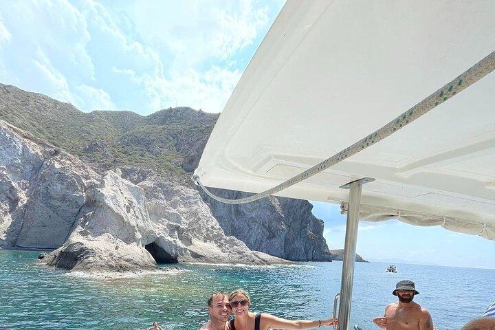 Catamaran Semi Croisière Paros Antiparos comprend la nourriture et les boissons