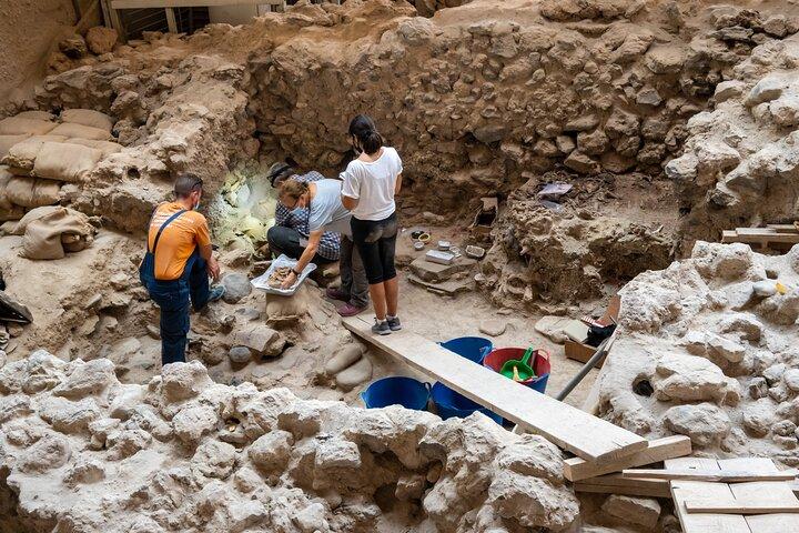 Recorrido histórico y arqueológico por Santorini