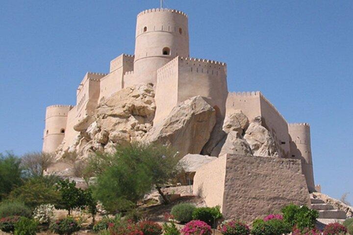 Private Ganztagestour in Al Seeb nach Nakhal und Wakan Village