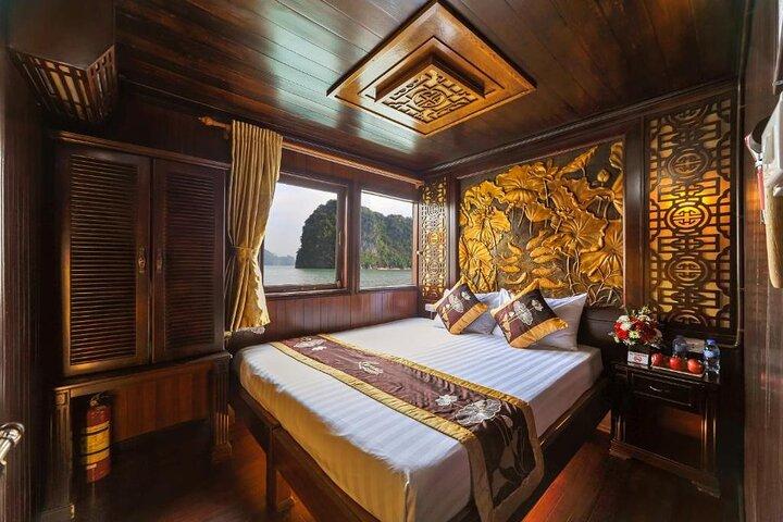 Crociera di 3 giorni nella baia di Bai Tu Long da Hanoi con pasti e kayak