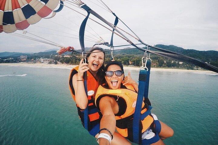 Parasailing auf Langkawi