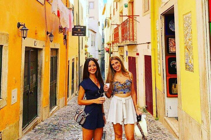 Tour privado de medio día 4h Centro histórico de Lisboa con degustación