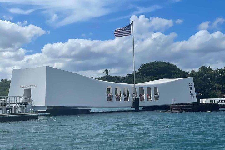 Tour de lujo por el Arizona Memorial y el acorazado USS Missouri