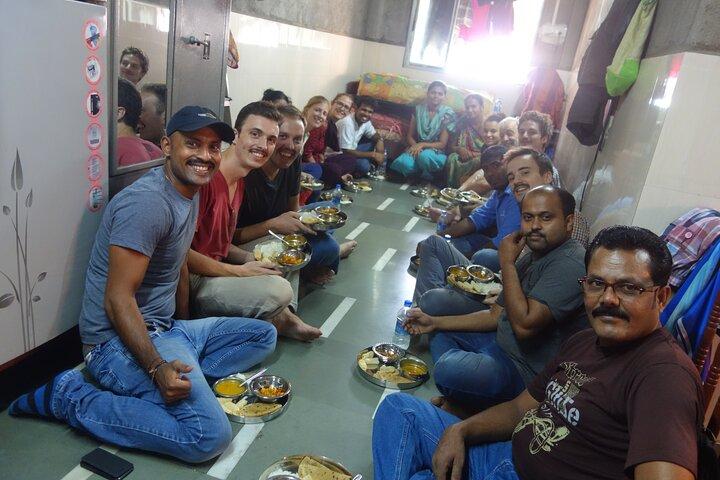 Dharavi-tur og familiefrokost
