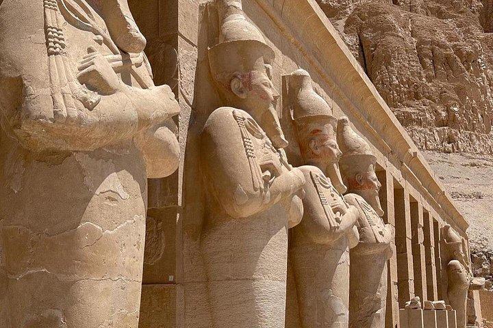 ルクソールからアスワンまでの 4 泊デラックス ナイル クルーズ、アブ シンプル