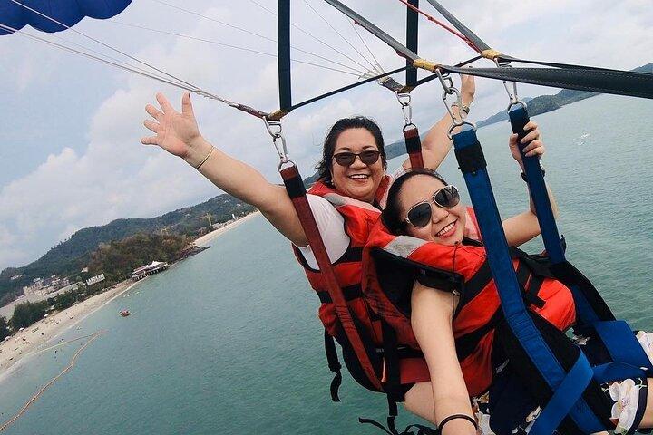 Parasailing auf Langkawi