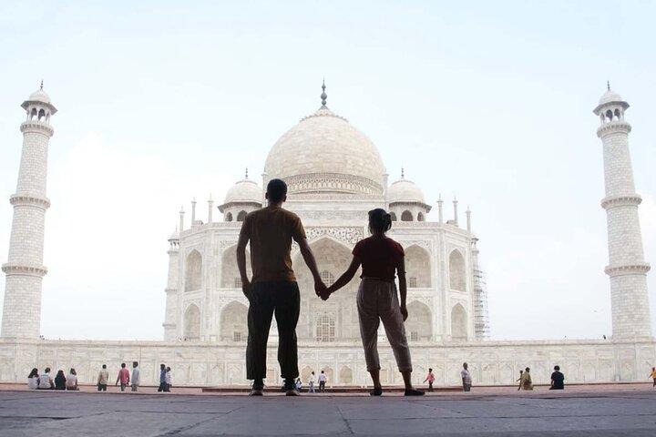 From Delhi: Sameday Taj Mahal Agra and Fatehpur Sikri Tour
